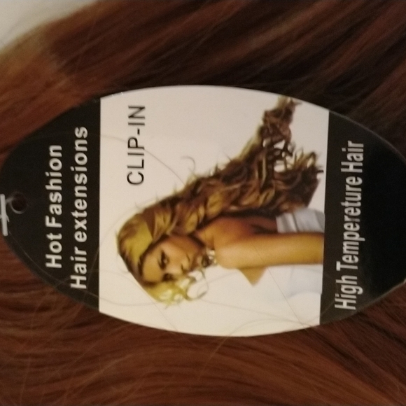 🌺Gorgeous auburn clip in high temp 23" wavy extensions🪷 - Picture 4 of 6